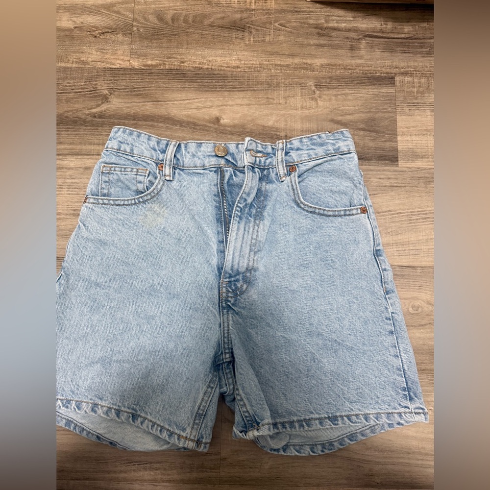 Zara Blue Jean Shorts Vintage-Inspired Relaxed Fit